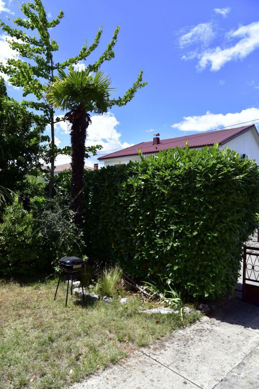 Apartment Palm Tree Малинска Екстериор снимка